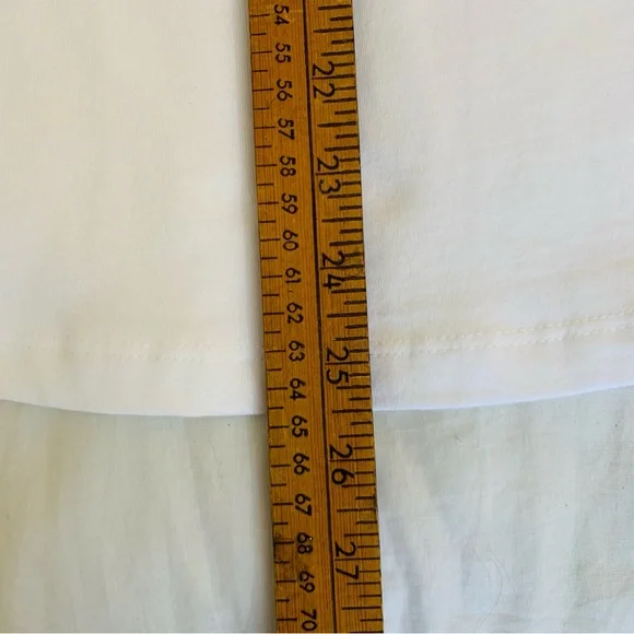 CHICO’S Smocked Bell Sleeve Shirttail Tee NWOT Sz 1 (M-8) - Picture 7 of 13